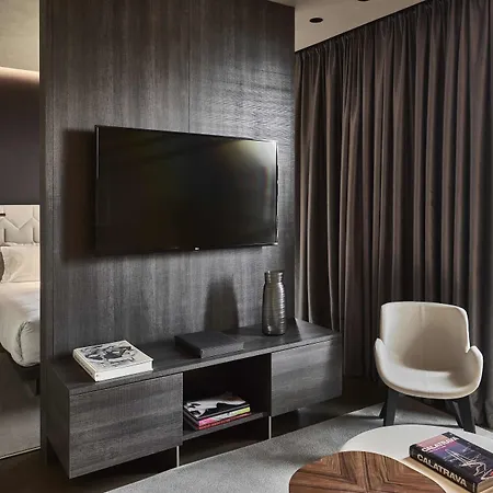 Viu Milan, A Member Of Design Milán