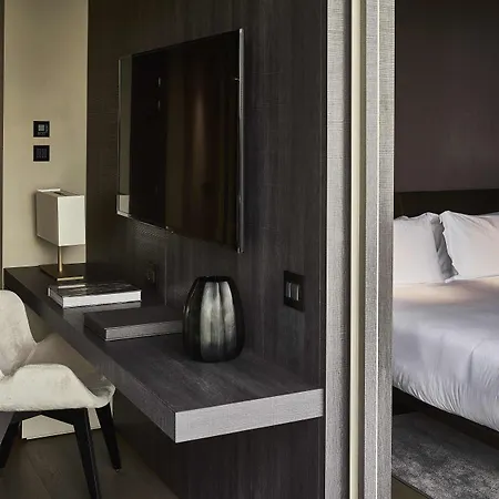 Viu Milan, A Member Of Design 5* Mediolan