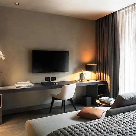 Hotel Viu 5*
